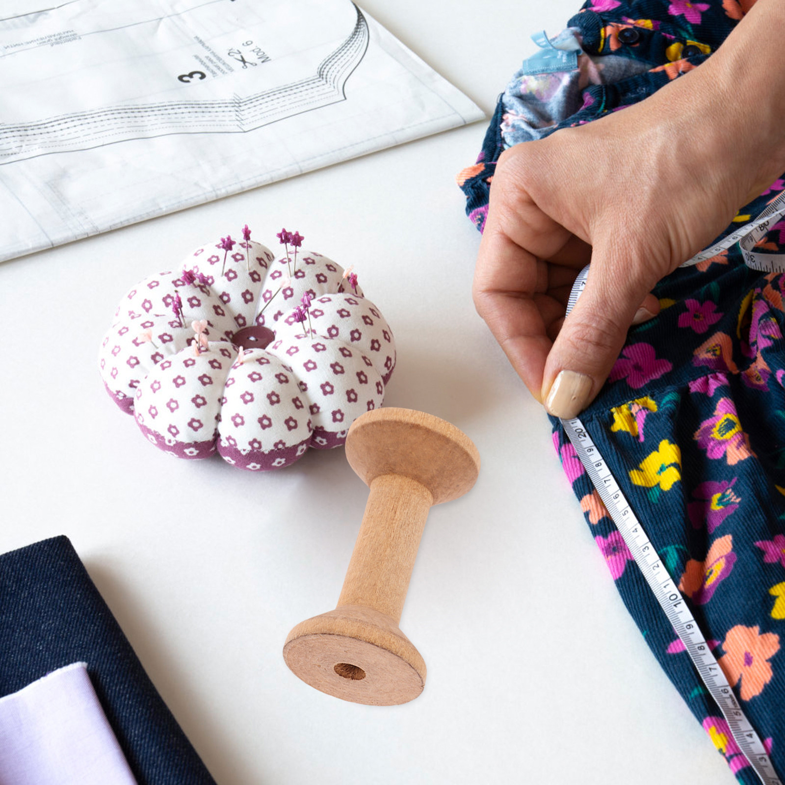 8Pcs Barrel Shaped Wooden Spoo - Embroidery Thread recensione e prezzo