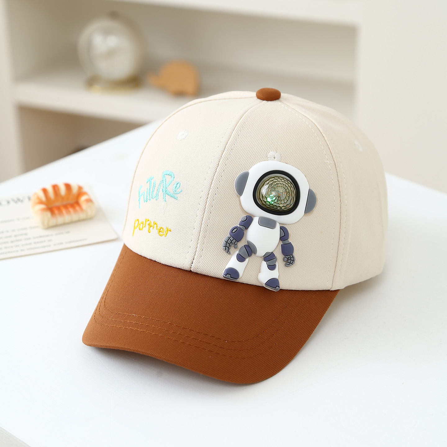 Children's Soft Rubber Robot D - Embroidery Cap recensione e prezzo