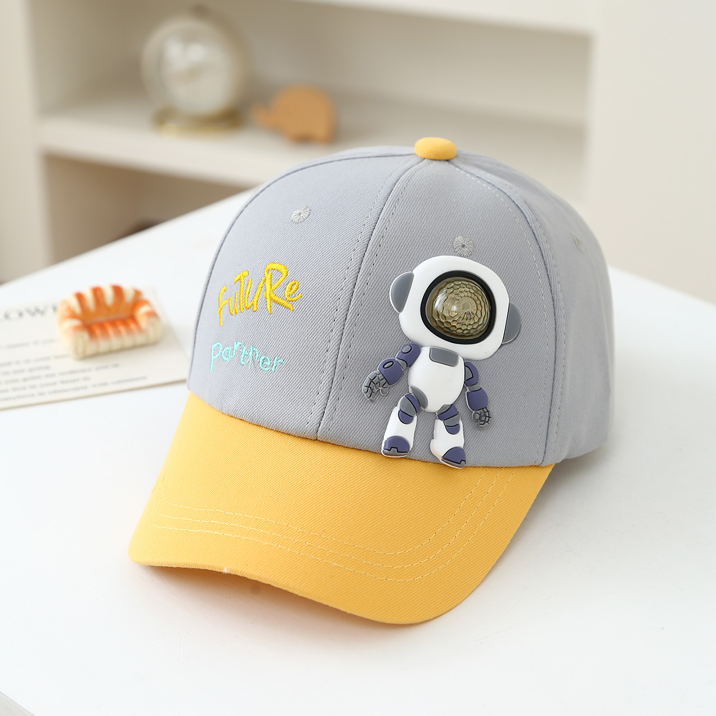 Children's Soft Rubber Robot D - Embroidery Cap recensione e prezzo