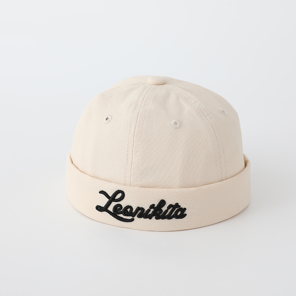 Children's handwritten English - Embroidery Cap recensione e prezzo