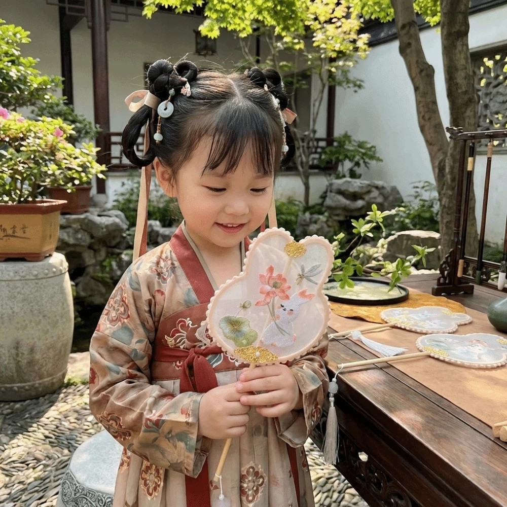 Handheld Chinese Style Embroid - Embroidery Rabbit recensione e prezzo